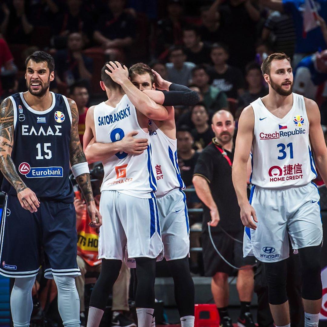 倾其所有! 萨托兰斯基更新社媒告别FIBA(7)