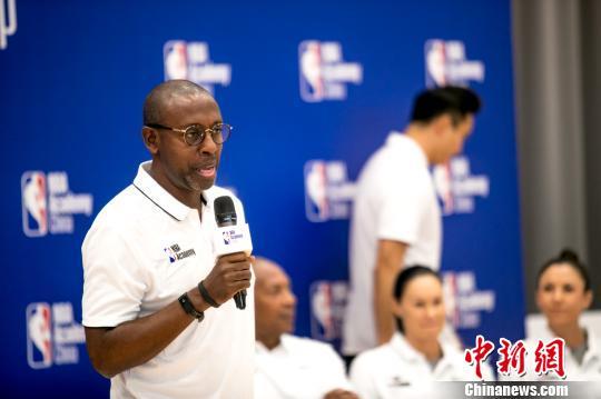 浙江诸暨nba精英训练营 NBA精英计划·中国训练营在NBA中心开营(2)