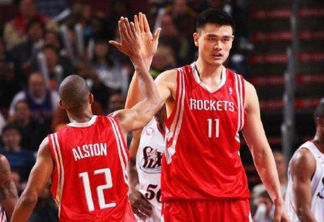 姚明在nba是最高的吗 姚明是NBA历史上最高的球员吗(1)