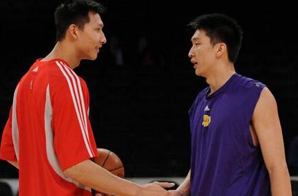 nba中国球皇 看了6位中国球员在NBA最高得分(1)