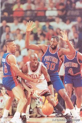 91年nba东部决赛活塞 1991年NBA总决赛第一场——遗憾的绝杀(2)