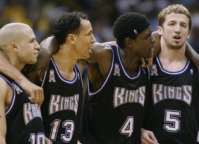 nba2002国王队 2002年的国王队NBA老照片(1)