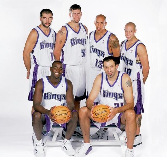 nba2002国王队 2002年的国王队NBA老照片(6)