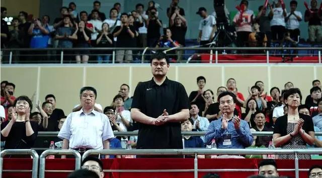 姚明梦想站在nba 姚明想让中国篮球走向世界(4)