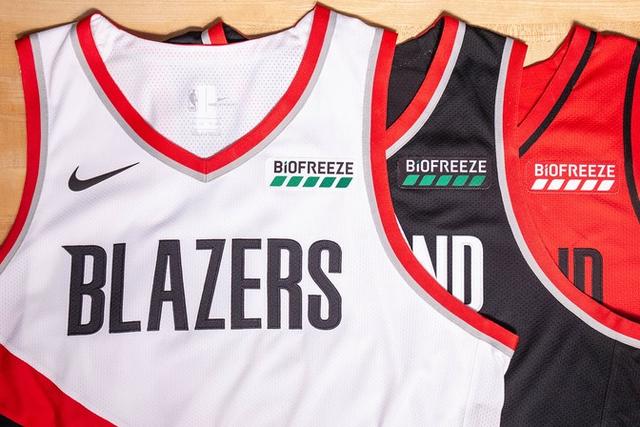 nba新球衣广告 新版NBA球衣增加广告风格各异(10)