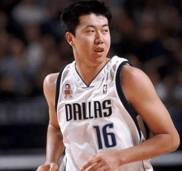 姚明nba生涯篮板 姚明生涯总篮板4494个(4)