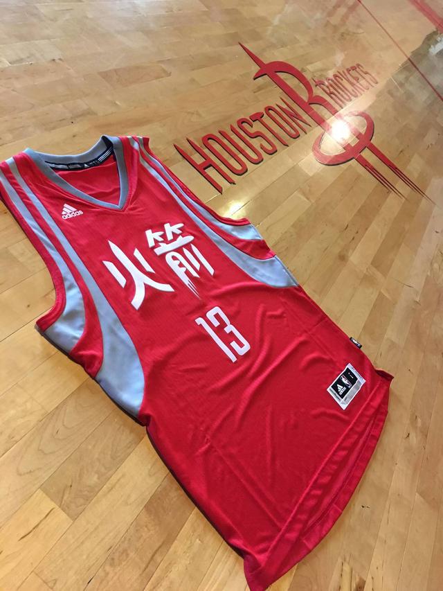 nba穿中文队服的队伍 NBA新款中文球衣曝光(4)