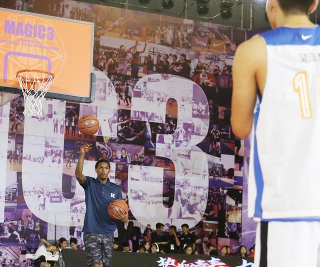 nba上海篮球比赛 上海三对三篮球赛引来NBA球星(11)