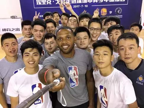 nba巨星赛深圳站开赛 NBA中国赛10月登陆龙岗(5)