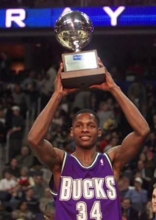 2001年nba3分球大赛 细数近十年NBA全明星三分大赛的冠军得主(2)