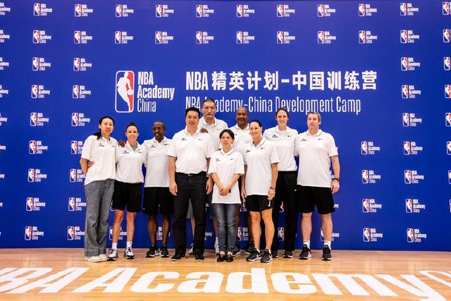 2017nba球星中国训练营 中国训练营正式开营(3)