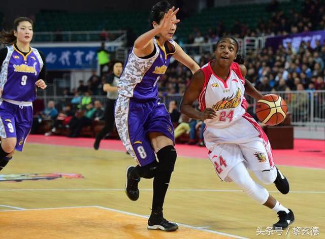 2015wnba状元 WNBA状元秀在中国撞墙了(4)