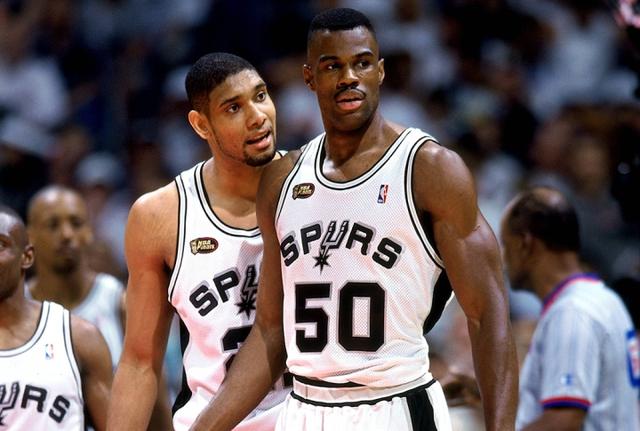 90到99nba巨星 90年代NBA的十大巨星(4)
