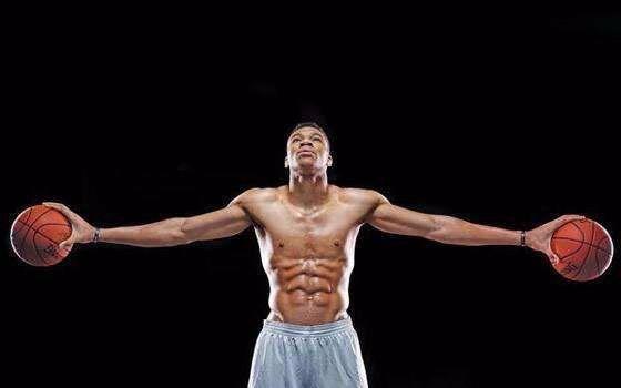 nba球员的鸡肉 NBA球员的肌肉线条如刀刻一般(9)