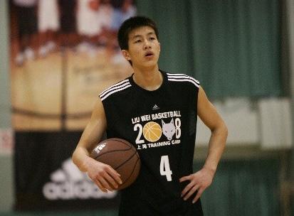 CBA|中国最具争议的篮球运动员郭艾伦，到底什么水平？(1)