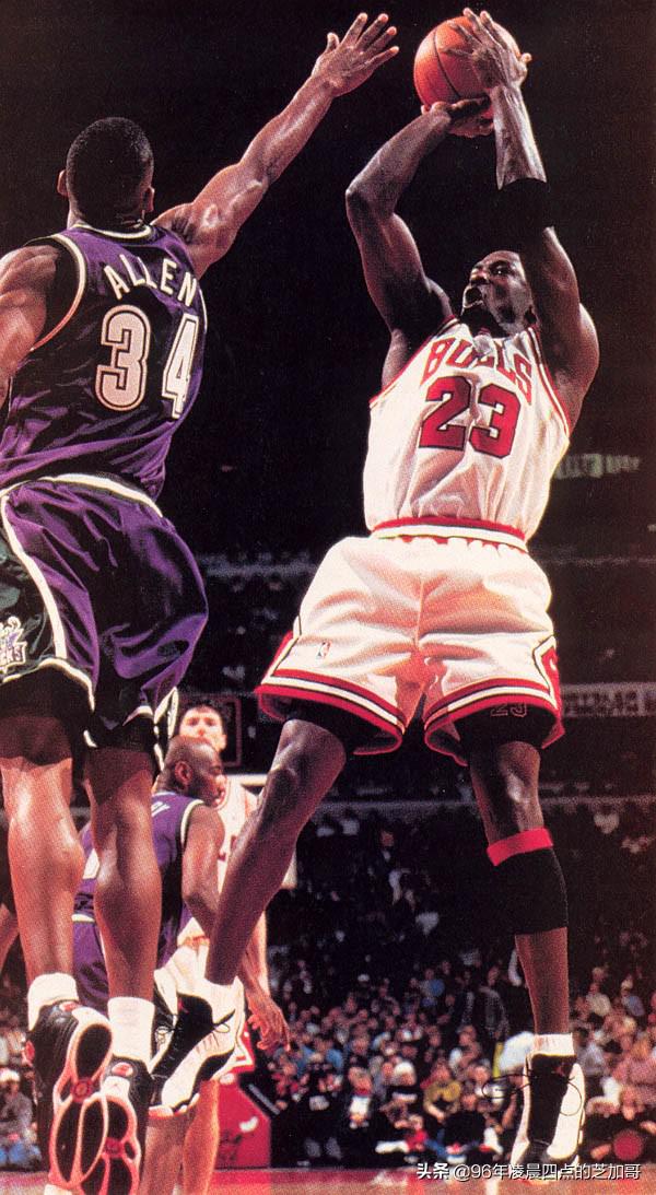 nba.1997.总决赛 1997年NBA总决赛第一场——完美的压哨绝杀(3)