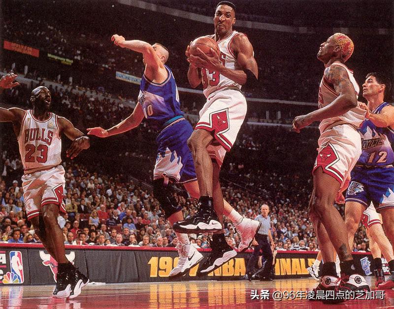 nba.1997.总决赛 1997年NBA总决赛第一场——完美的压哨绝杀(5)