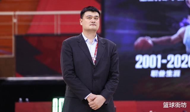 中国篮坛重磅消息，周琦合同即将到期，姚明新规让新疆获利(3)