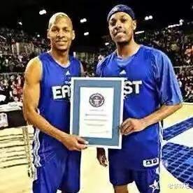 皮尔斯和雷阿伦创下NBA吉尼斯世界纪录，为何几分钟就被打破了？(2)