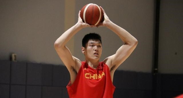 正式确定！中国男篮仅三名内线出战亚预赛，杜锋遭遇用人荒(3)