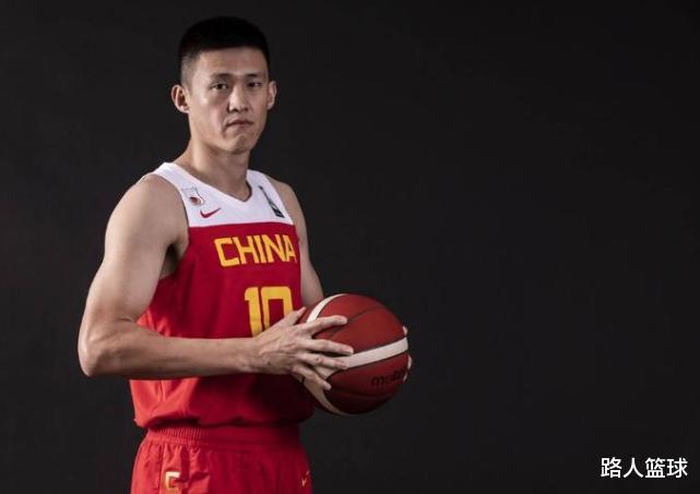 家有一老如有一宝！中国男篮队长发挥太稳健，他是定海神针(3)