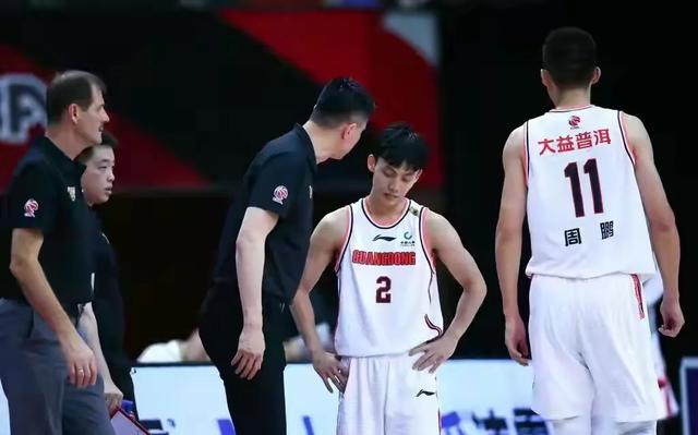 本届男篮亚洲杯预选赛杜峰是否因打造广东帮，而压制了吴前？(2)