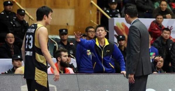 CBA：圈子文化伤害中国篮球，山东高速男篮破除陈规遭受天大质疑(2)