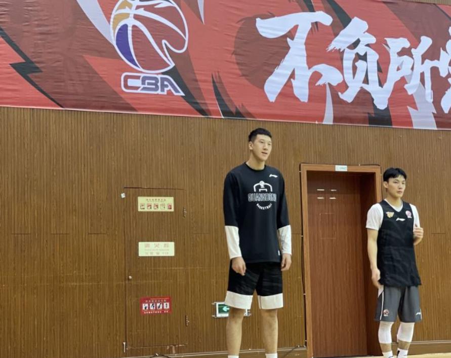 现在的中国男篮，从篮协，俱乐部再到球员都是历年来最差的(1)