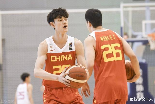 恭喜！中国男篮19岁新星收到NBA联合试训邀请，有望二轮被选中