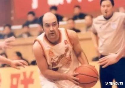 他是中国男篮初代魔术师，也是首位新疆国手，却最终被国家队开除(5)