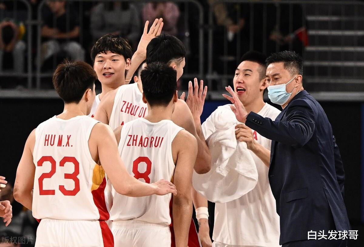 杜锋先别高兴，中国男篮36分大胜却突收坏消息，亚洲杯麻烦了