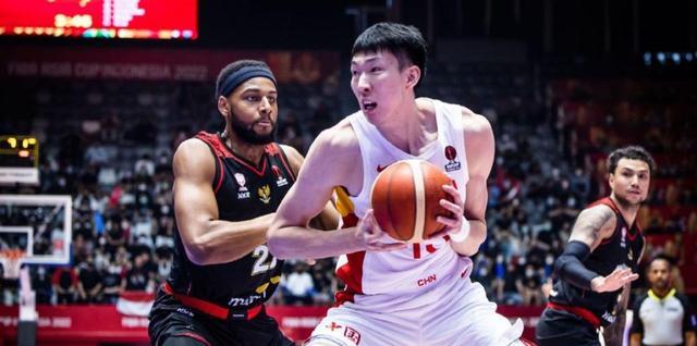 中国男篮碾压印尼进8强，杨毅分析前景，想进决赛还看内线优势(2)