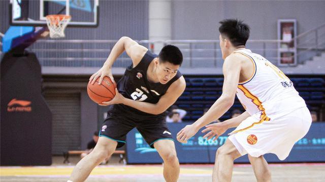 吴昌泽得到15分11篮板，广东队留住马尚，青岛队与山西队争冠