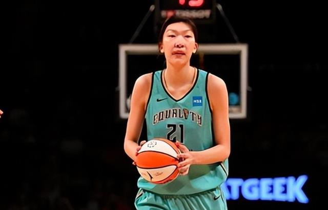 上午9点！中国篮球传来振奋喜讯：23岁国手王者归来，姚明可以安心了(1)