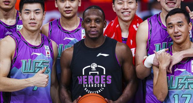 中国篮球名人堂，允许外援入选，以特别贡献的形式，哪些人有资格(4)