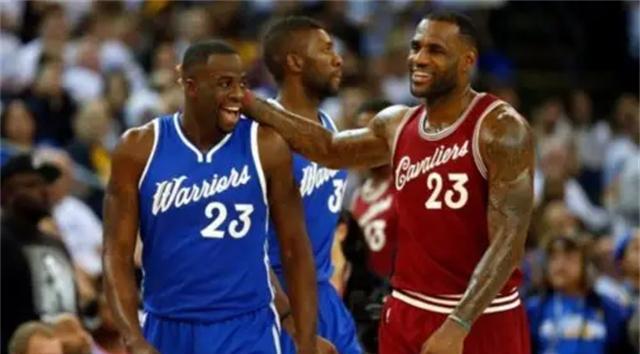 在NBA联盟中，球员们的关系明明很好，为何却在赛场上针锋相对？(4)