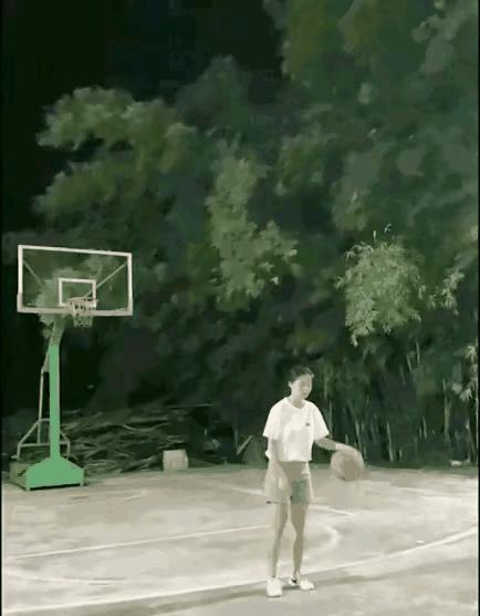 令人惊奇的篮球女孩(4)