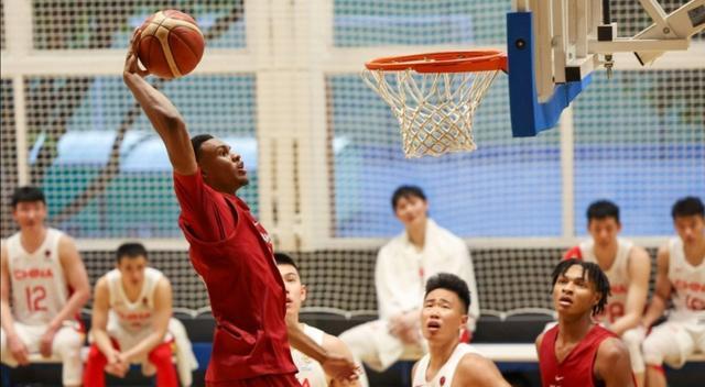 中国男篮迎来挑战，将对阵加州伯克利男篮，对方排名NCAA第150名(3)