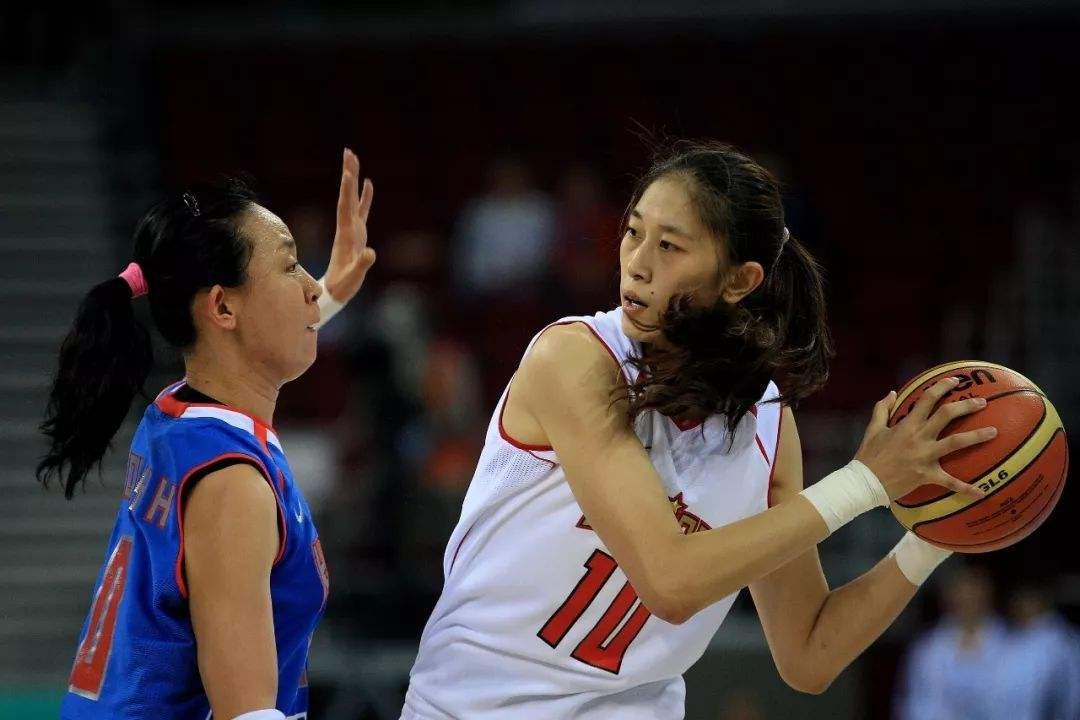 中国女篮第一女神，飒爽英姿的女篮队长，隋菲菲的实力有多强？(5)