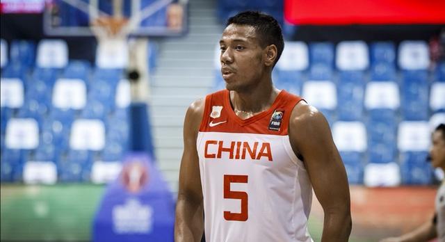 FIBA公布男篮大名单，徐杰落选，姜伟泽成功入选，一共4名锋线(3)