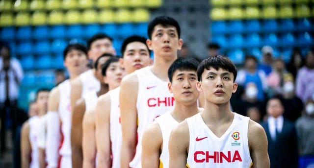 CCTV5直播！中国男篮世预赛再战伊朗，周琦PK哈达迪，杜锋喜获悍将