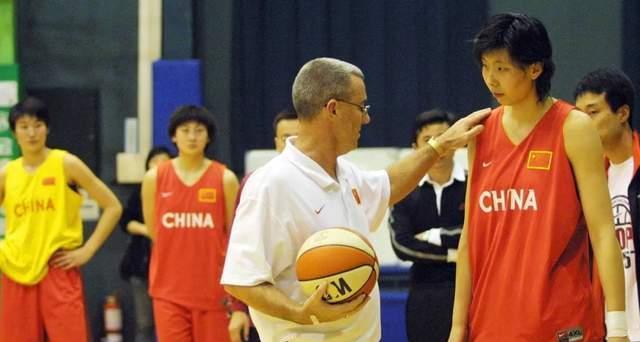 陈楠：中国女篮16年的内线顶梁柱，为了国家队高龄复出，现状如何(18)