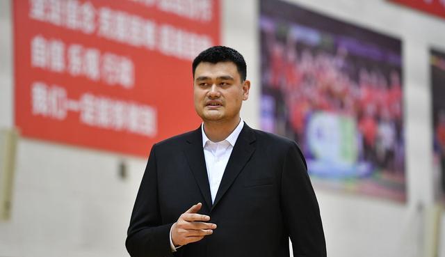 中国男篮新一任领导班子成员，姚明连任
