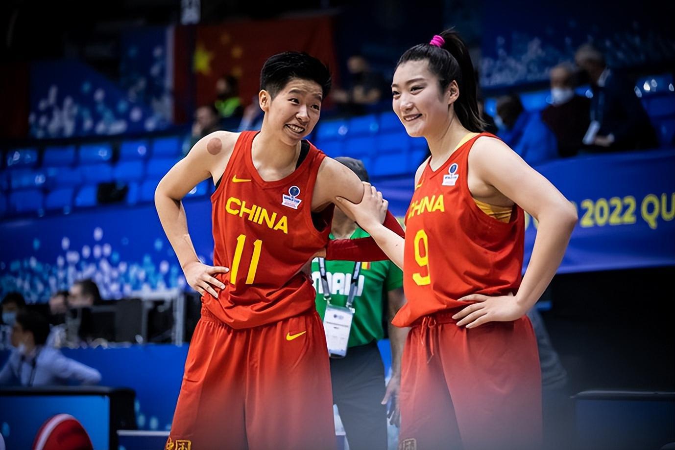 ​中国女篮12人大名单，双塔背后“三锋”成优势，仍存一项不足！(2)