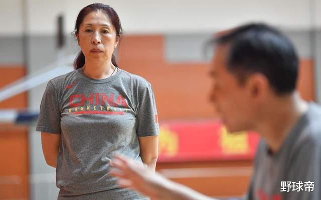 59岁生日！中国女篮主教练，什么来头？做了13年助教，来自武汉！(3)