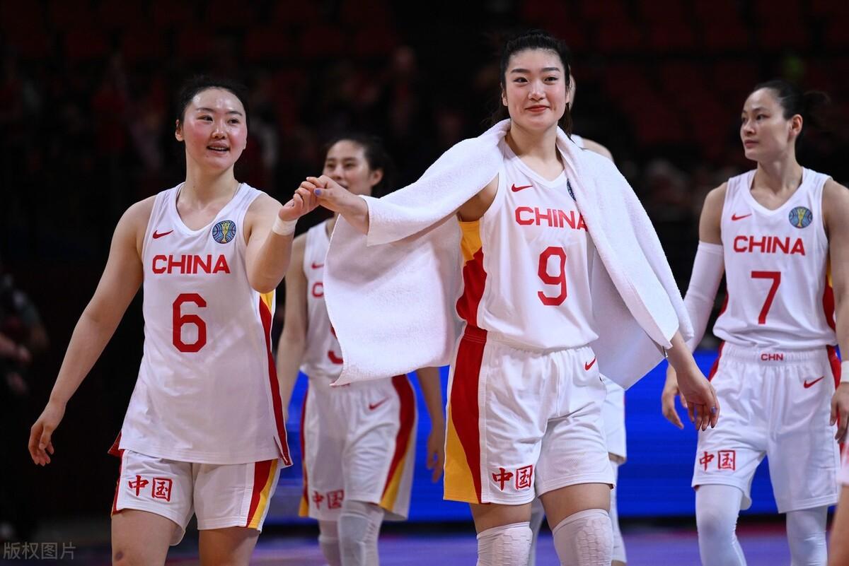 中国女篮4胜进8强，奥运核心李缘上场时间少，郑薇另有考虑(3)