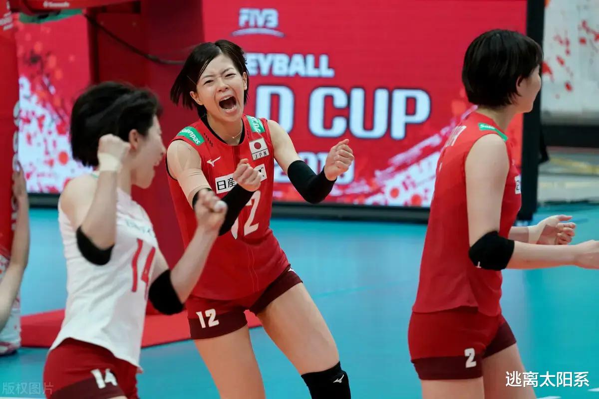 中国女篮赢球，前国脚徐亮剖析中国女子三大球为什么成绩好(3)
