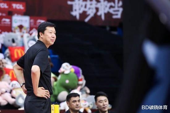广州队送的这个外援，北京男篮赚了！比斯利自信满满，上海男篮争冠(3)