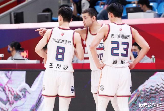 世预赛在即，中国男篮无人可用，杜峰后悔，姚明摇头！(3)