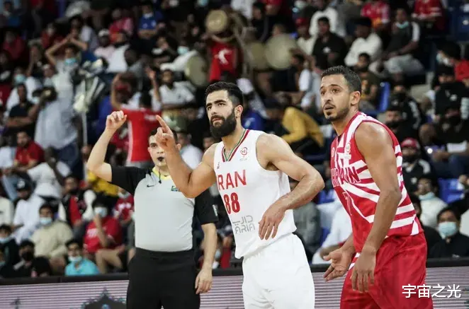 世预赛，中国男篮81: 72伊朗，有四名球员是最大功臣！(3)